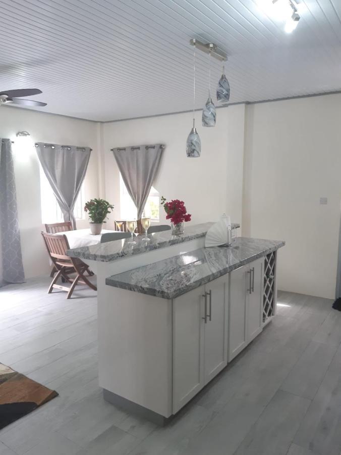 Tranquility Suites- Feels Like Home Choiseul Exterior foto